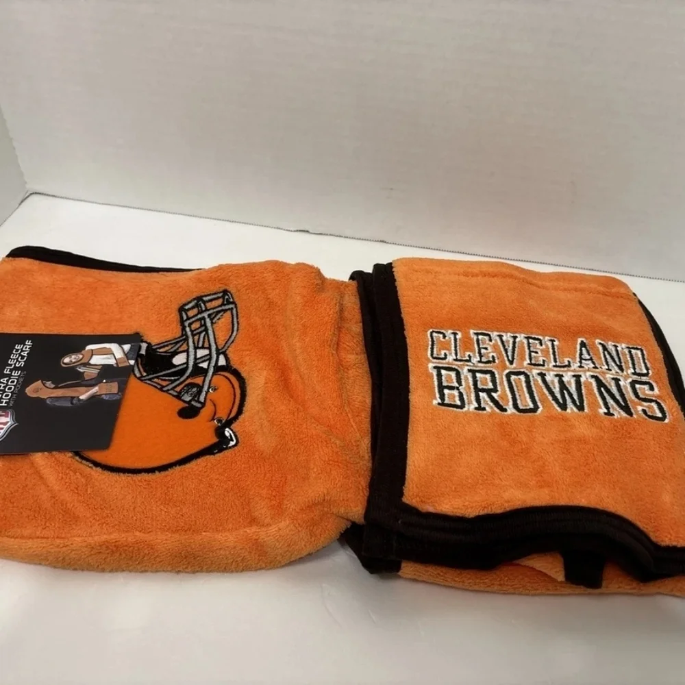 NFL Cleveland Browns ULTRA FLEECE HOODIE SCARF W/ POCKETS NEW 🏈